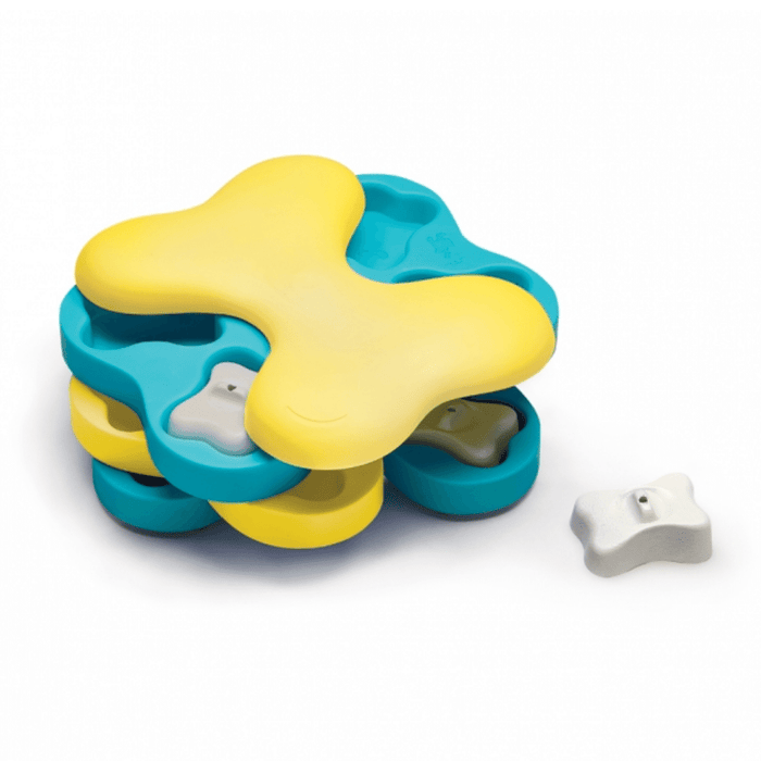 Nina Ottosson by Outward Hound Tornado Dog Puzzle - Level 2 (Intermediate)